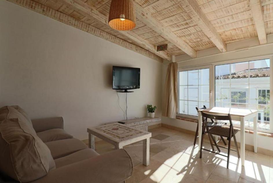 Apartamentos Castillo Quince Cartaya Luaran gambar